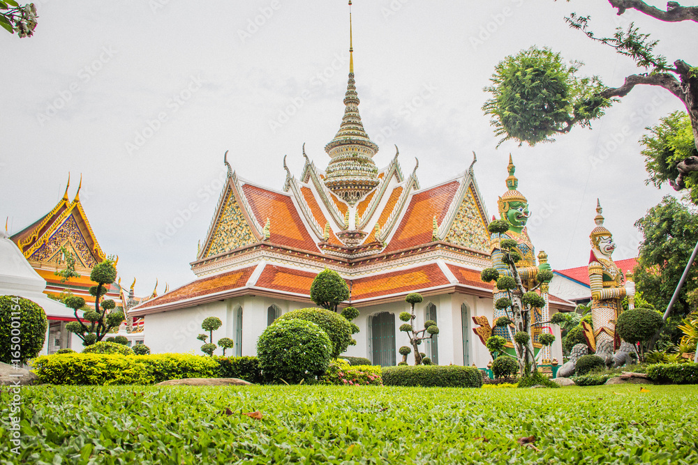 Fototapeta premium Wat Arun temple, one of landmark Chao Phraya river in Bangkok Thailand