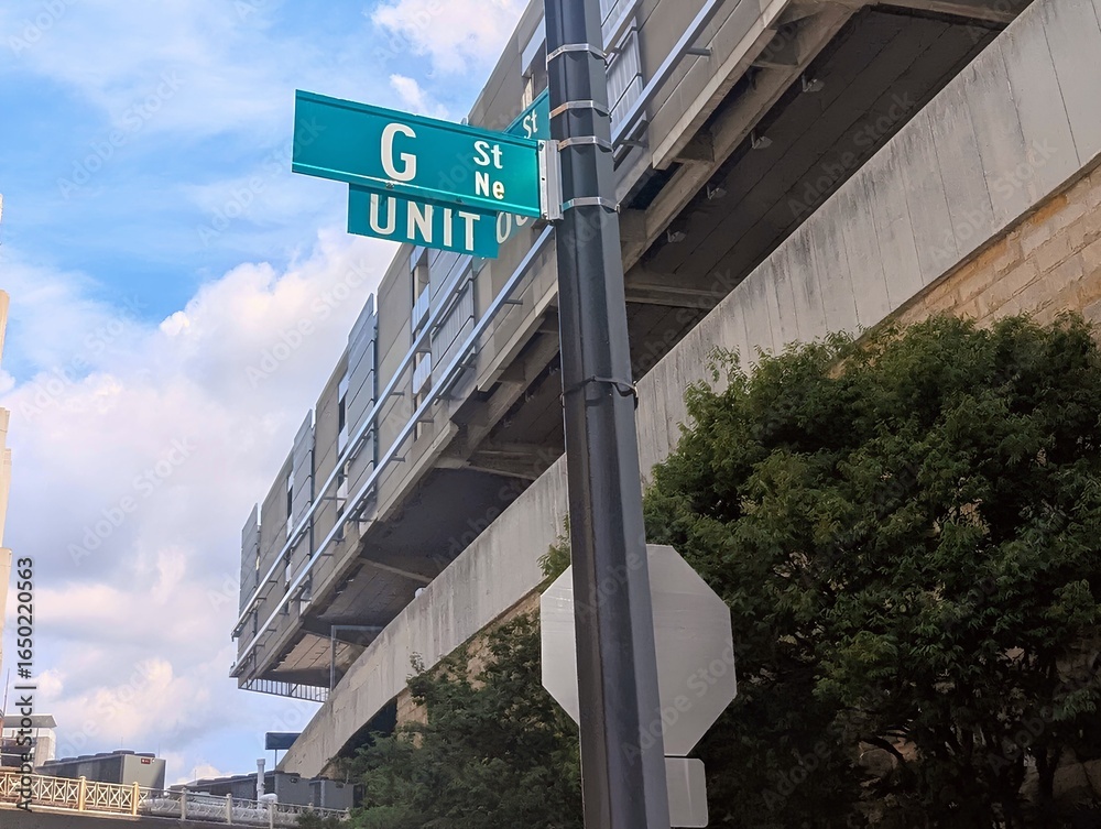 Fototapeta premium G Street street sign in Washington, DC