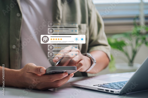 Obraz na płótnie Customer rating and online review management for local business shown on smartph