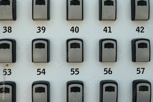 Mur de boites à clefs pour location de logements