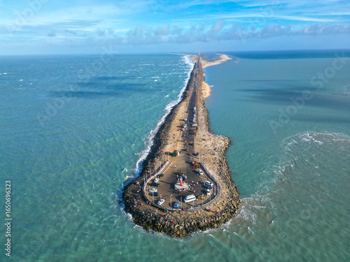 Fotografía Aerial drone view of Danushkodi in Rameswaram, Tamil Nadu, India.