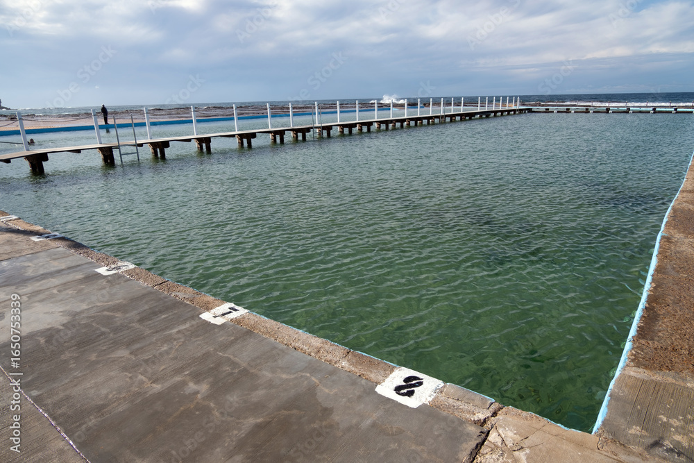 Fototapeta premium Narrabeen Ocean Pool - Sydney- AUS