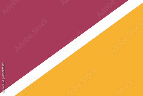 Diagonal Split Frame with Top Bloom Layout