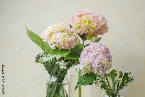 Tableau sur toile Hydrangea trio in clear vase – perfect for editorial designs, product mockups, a