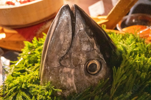 マグロの頭