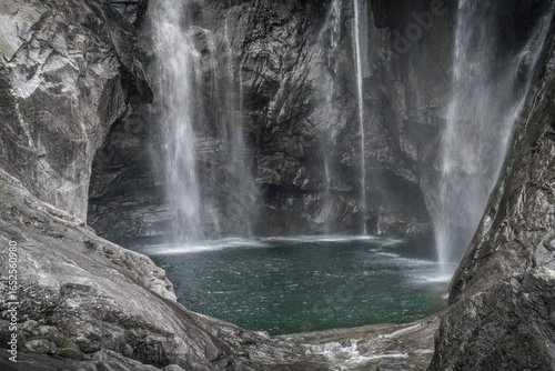 Quadro su tela Cascata del salto I