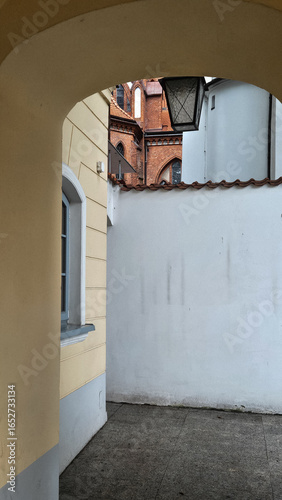 narrow street in the old city of jerusalem