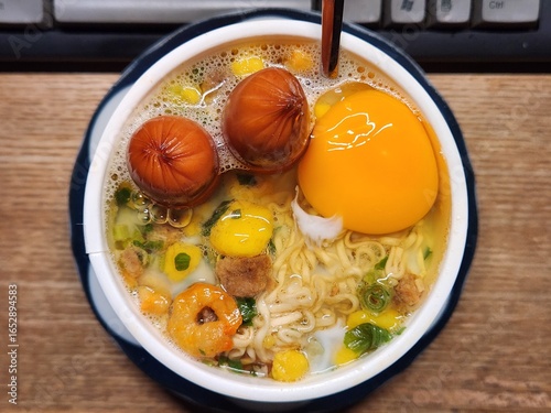 SF4