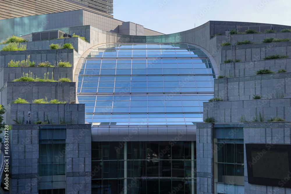 Fototapeta premium 都心建築探訪 朝の汐留超高層ビル群
