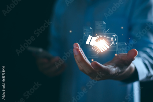 Obraz na plátne Businessman manage digital procurement process with business contract, invoice, approval documents, representing B2B sourcing, vendor management, supply chain