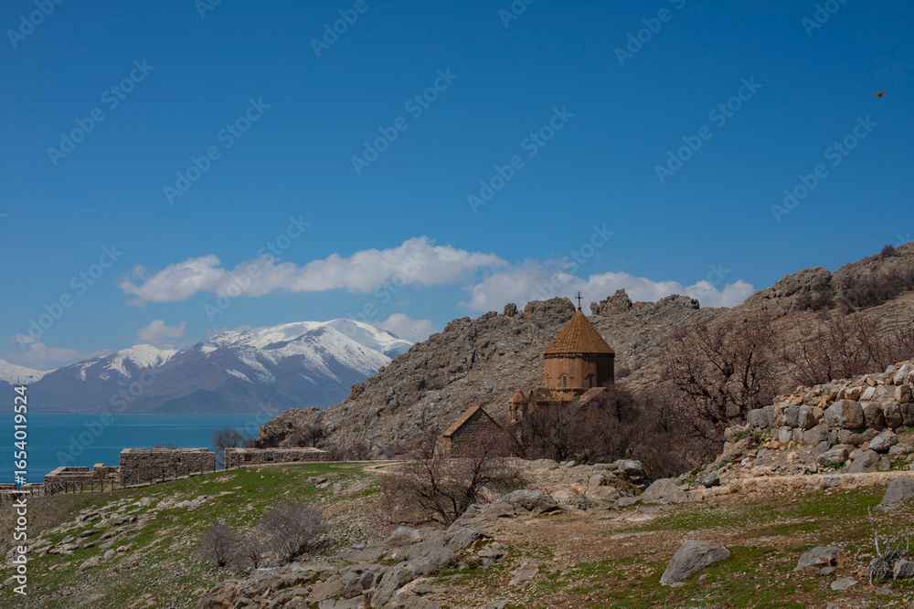 Fototapeta premium Akdamar Island is the second largest island in Lake Van, located between Türkiye's Van and Bitlis provinces.