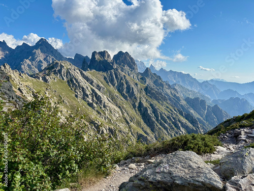 Vue depuis le Col de la Muvrella sur le GR20 en Corse