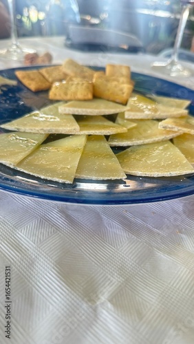 una ración de queso en España