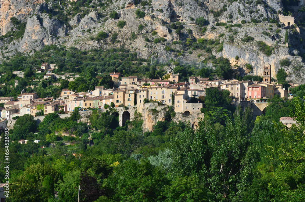 Fototapeta premium Moustiers Sainte Marie. France, Provence