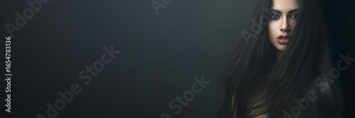 Bilde på lerret Mysterious Woman Portrait Wide Banner with Copy Space