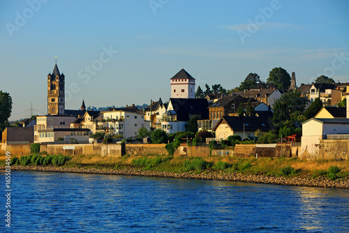 Weissenthurm is a town in the district of Mayen-Koblenz on the edge of the Rhine River. The White tower - after which the town is called stands prominently within the small town.