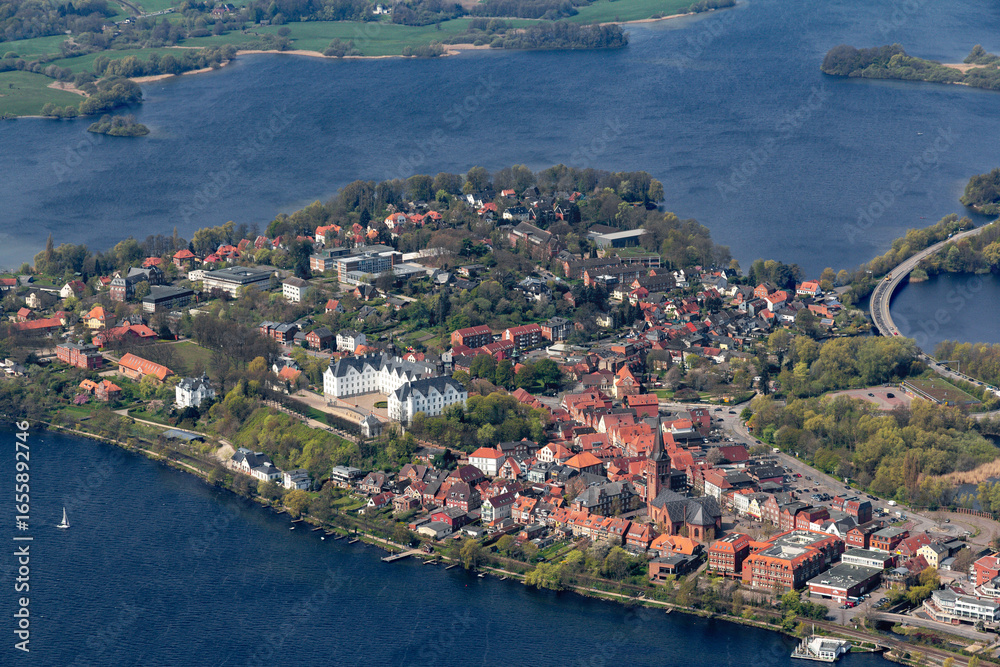 Fototapeta premium Luftbild Schloss Plön