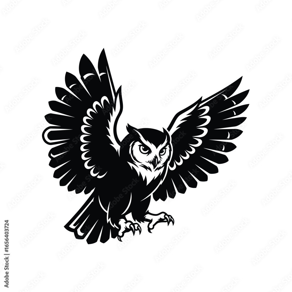 Obraz premium Silhouette of a majestic owl in flight, showcasing its powerful wings and sharp gaze.