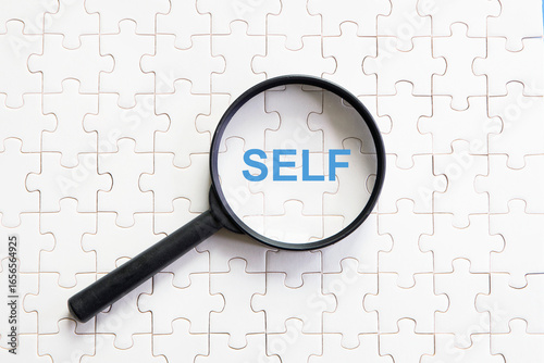 Fotografía self awareness, human resource management concept, find your passion, who are yo