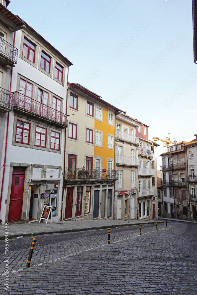 Fototapeta premium Old town streets in Porto, Portugal 