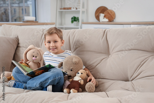 Cute little boy with knitte...