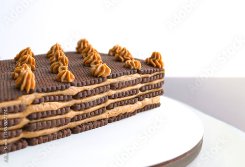 Postre frío fácil y delicioso. Chocotorta, receta tradicional argentina. 