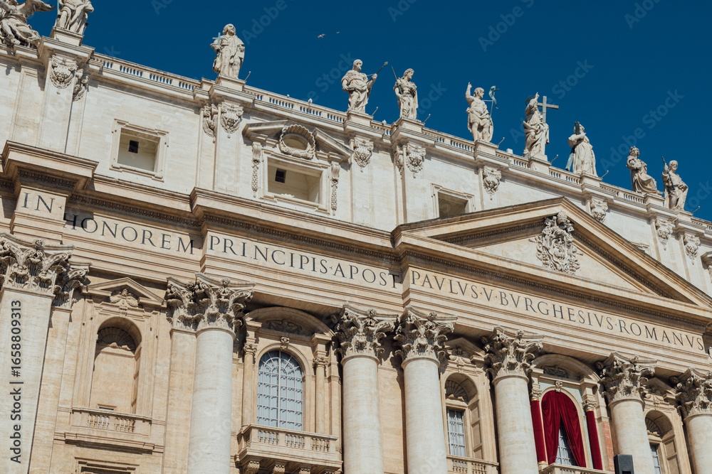 Fototapeta premium St. Peter’s Square in Vatican City, Rome, Italy