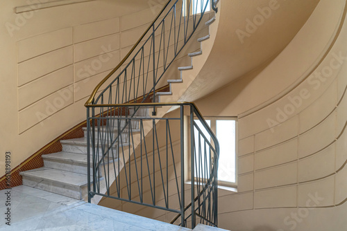 Escalier d'immeuble