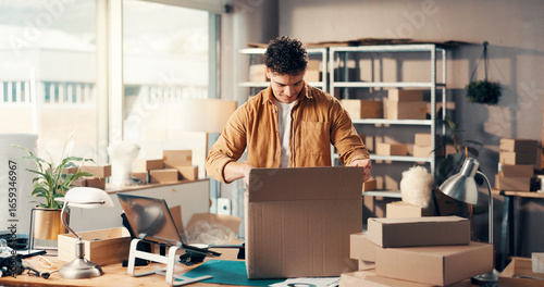 фотографія Box, packing and supply chain with man in office for small business delivery or distribution