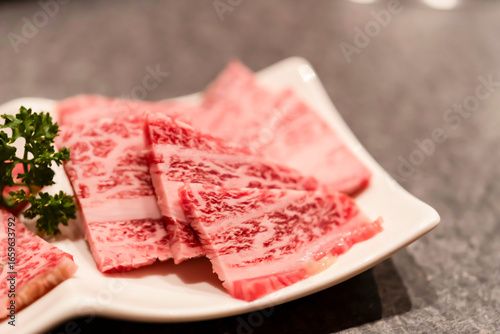 但馬牛の美しい霜降り肉