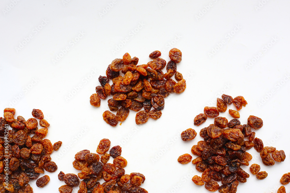 Obraz premium Dried golden raisins, Australian-dried fruits sultanas, sweet and chewy.