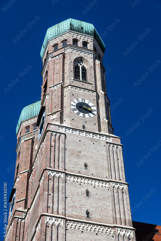 Obraz premium Munich cathedral or Frauenkirche in Munich, Bavaria, Germany