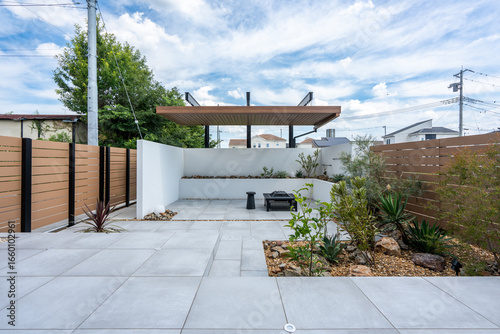 Wallpaper Mural オシャレな庭｜エクステリア｜外構｜新築戸建て住宅 Torontodigital.ca