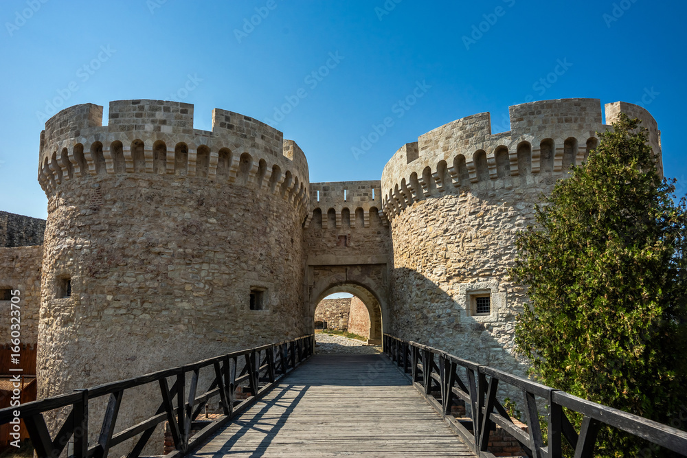 Obraz premium Zindan Gate in Kalemegdan fortress walls in Belgrade, Serbia.