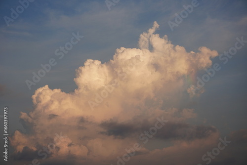 Billede på lærred A large cumulonimbus cloud, also known as a thunderhead