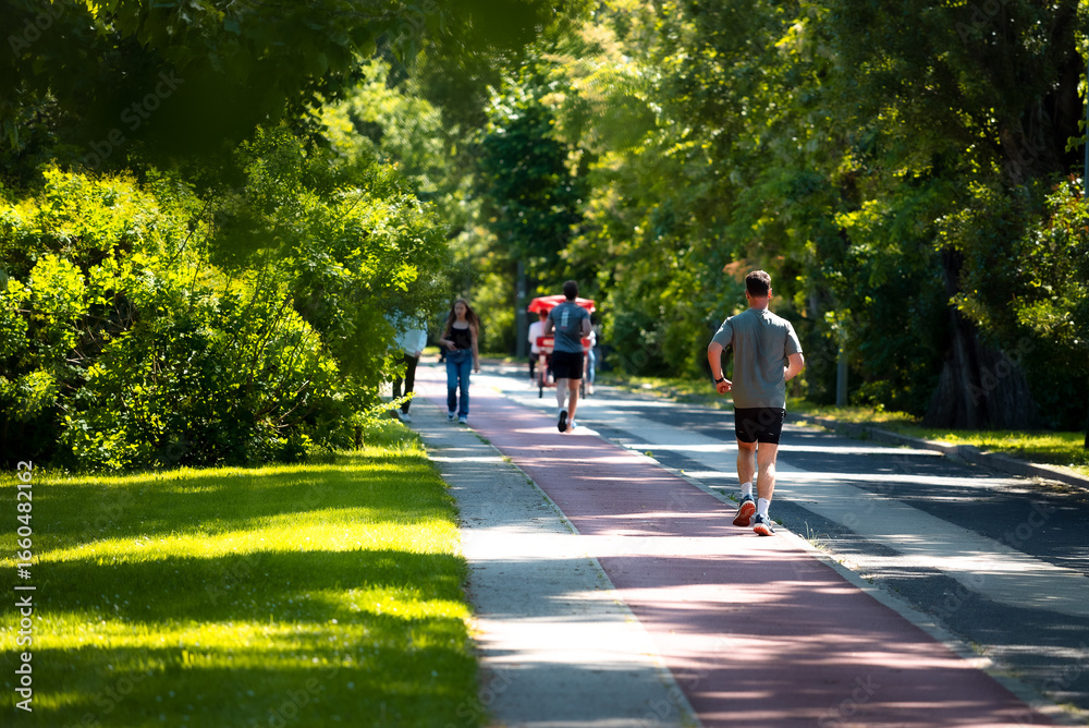 Obraz premium Jogging in park