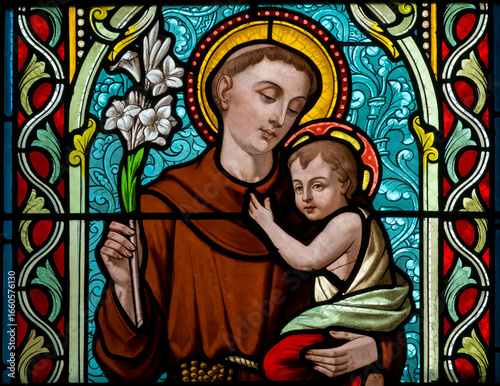 Bild auf Leinwand Saint Anthony of Padua holding baby Jesus Christ
