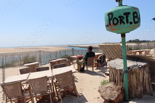 Port-bail, manche mer, café, port