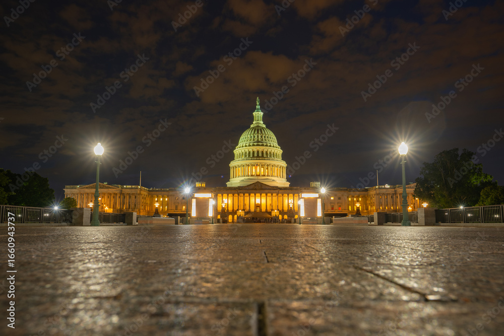 Fototapeta premium The Capitol symbol of democratic. Independence Day. The United States Capitol governance. Congress in Washington, DC. American democracy. The Capitol historic building. Capitol on skyline.