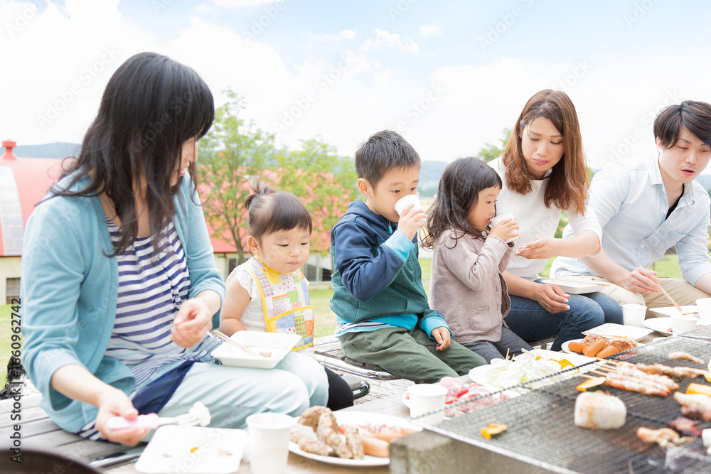 Fototapeta premium 家族でBBQ 