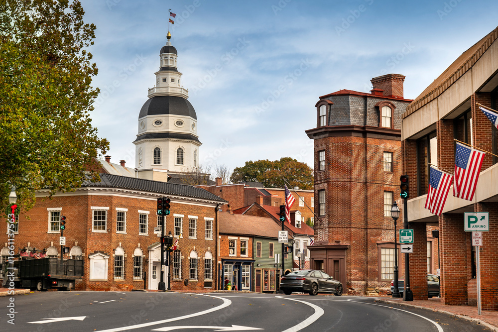 Obraz premium Annapolis Maryland capital city downtown Main Street on Chesapeake Bay