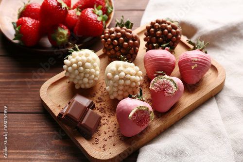 Gourmet chocolate dipped st...