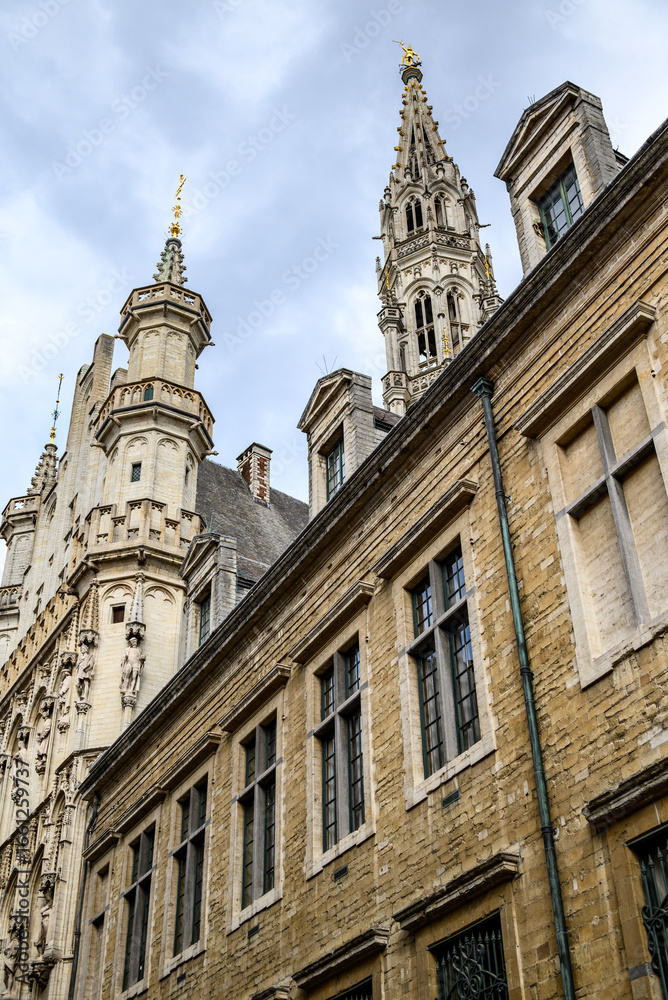 Fototapeta premium Town Hall of the City of Brussels on the Grand-Place Grote Markt central square of Brussels, Belgium