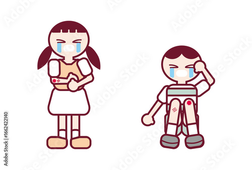 腕や膝を怪我して泣いている男の子と女の子