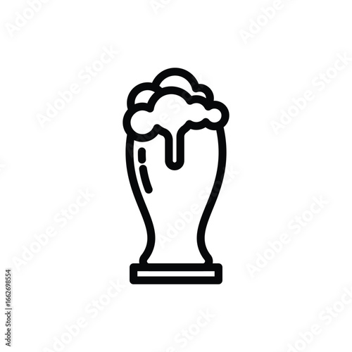 Beer Glass Icon: A Crisp Vector Illustration of a Pint of Beer