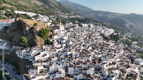 Vista aérea del municipio de Casarabonela en la provincia de Málaga, España
