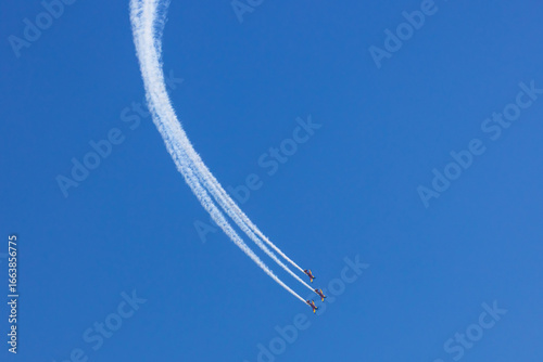 Airplanes that perform aerobatics in flight