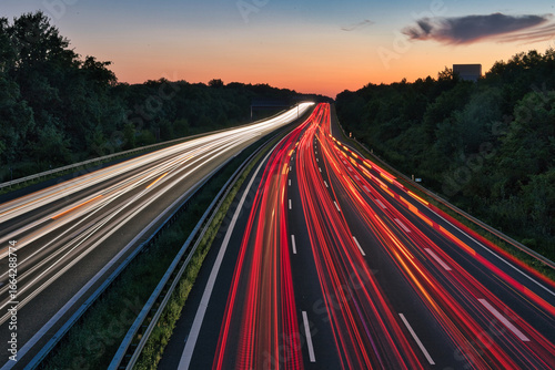 Langzeitbelichtung - Autobahn - Strasse - Traffic - Travel - Background - Line - Ecology - Highway - Long Exposure - Motorway - Night Traffic - Light Trails - Vacation - Sunset - High quality photo