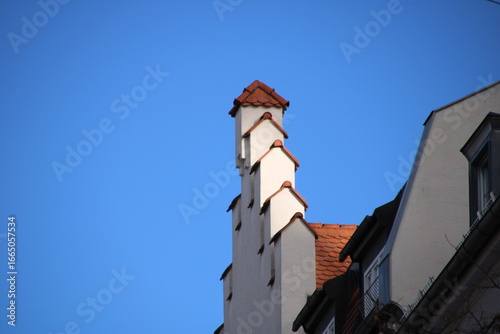 Dachgibel in der Sonne