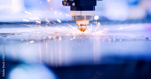 Ταπετσαρία Banner industrial, Laser cnc cutting metal with bright sparks and precision